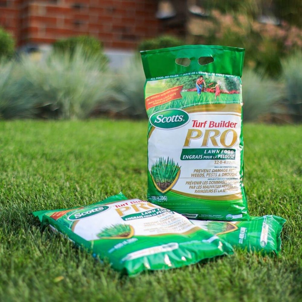 Scotts Turf Builder PRO Lawn Fertilizer, 800-m2