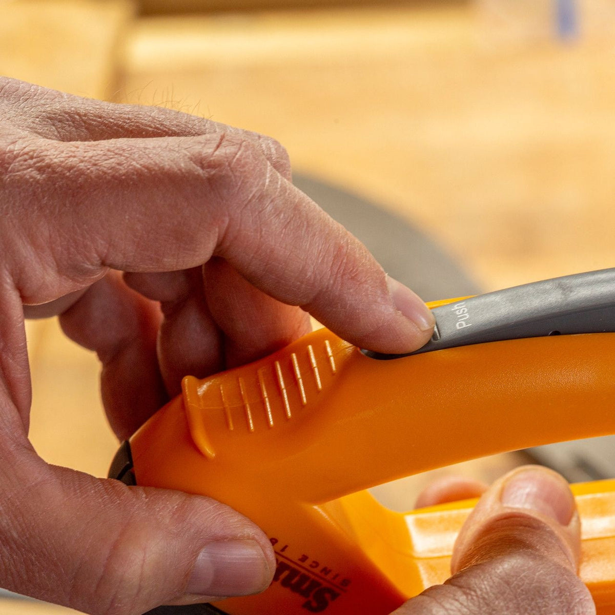Smiths Axe and Machete Hand Sharpener with Soft-Grip Handle